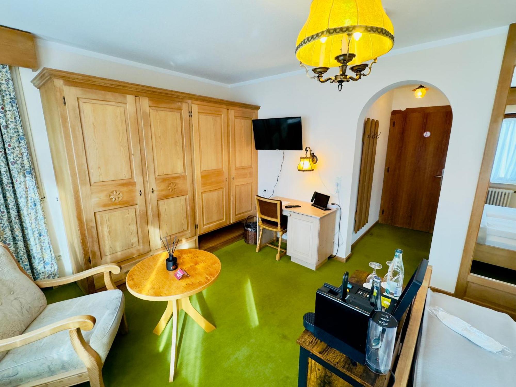 Restaurant Adler Stube 4*