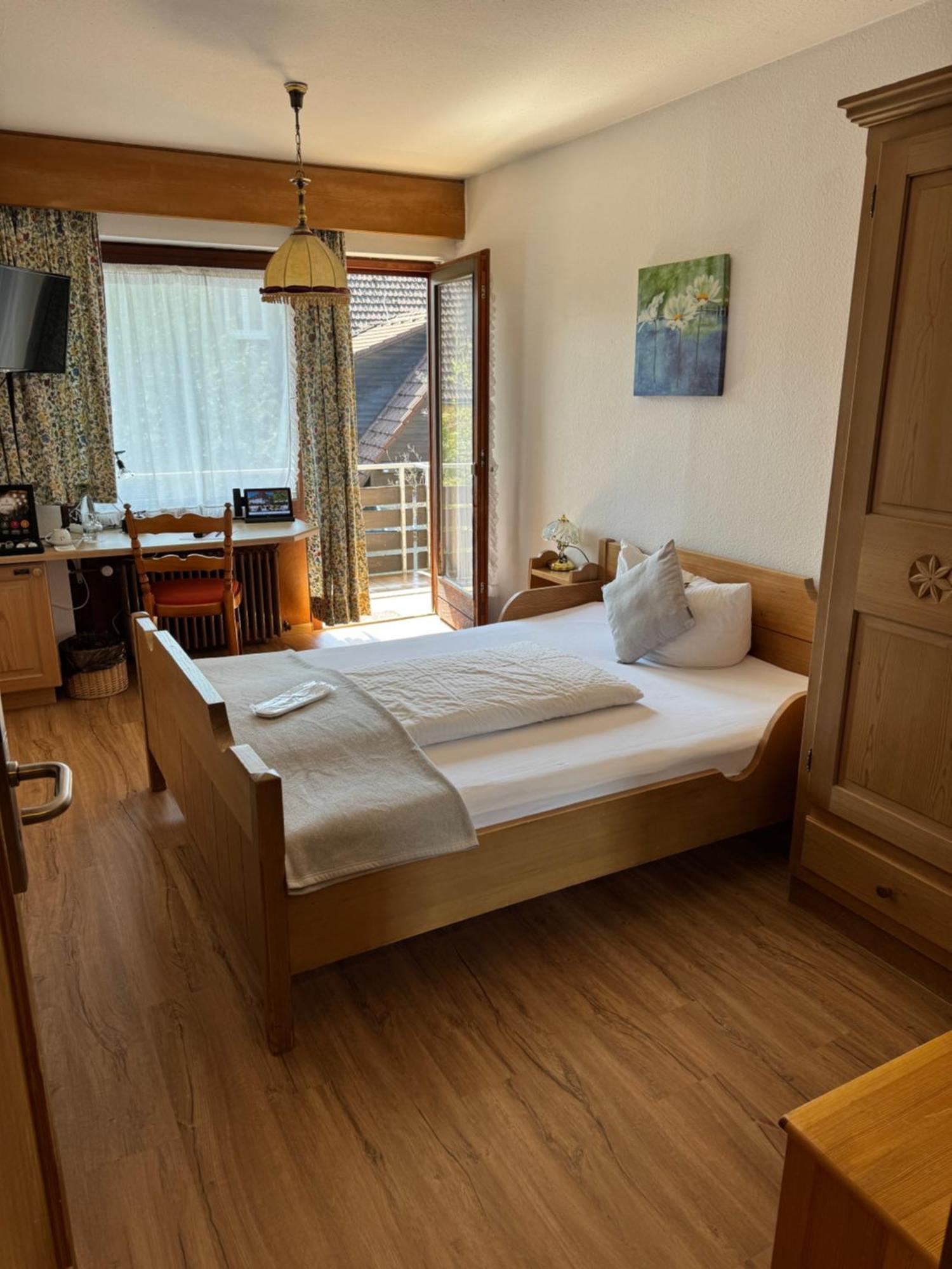 Отель Restaurant Adler Stube 4*