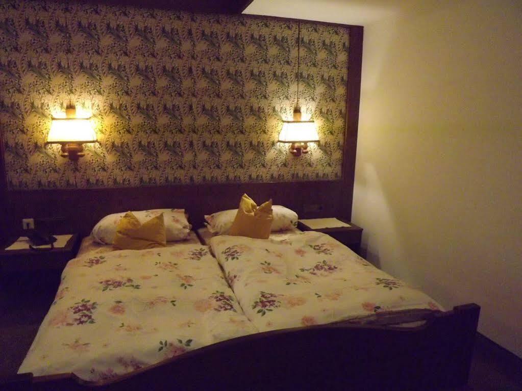 Restaurant Adler Stube Отель 4*